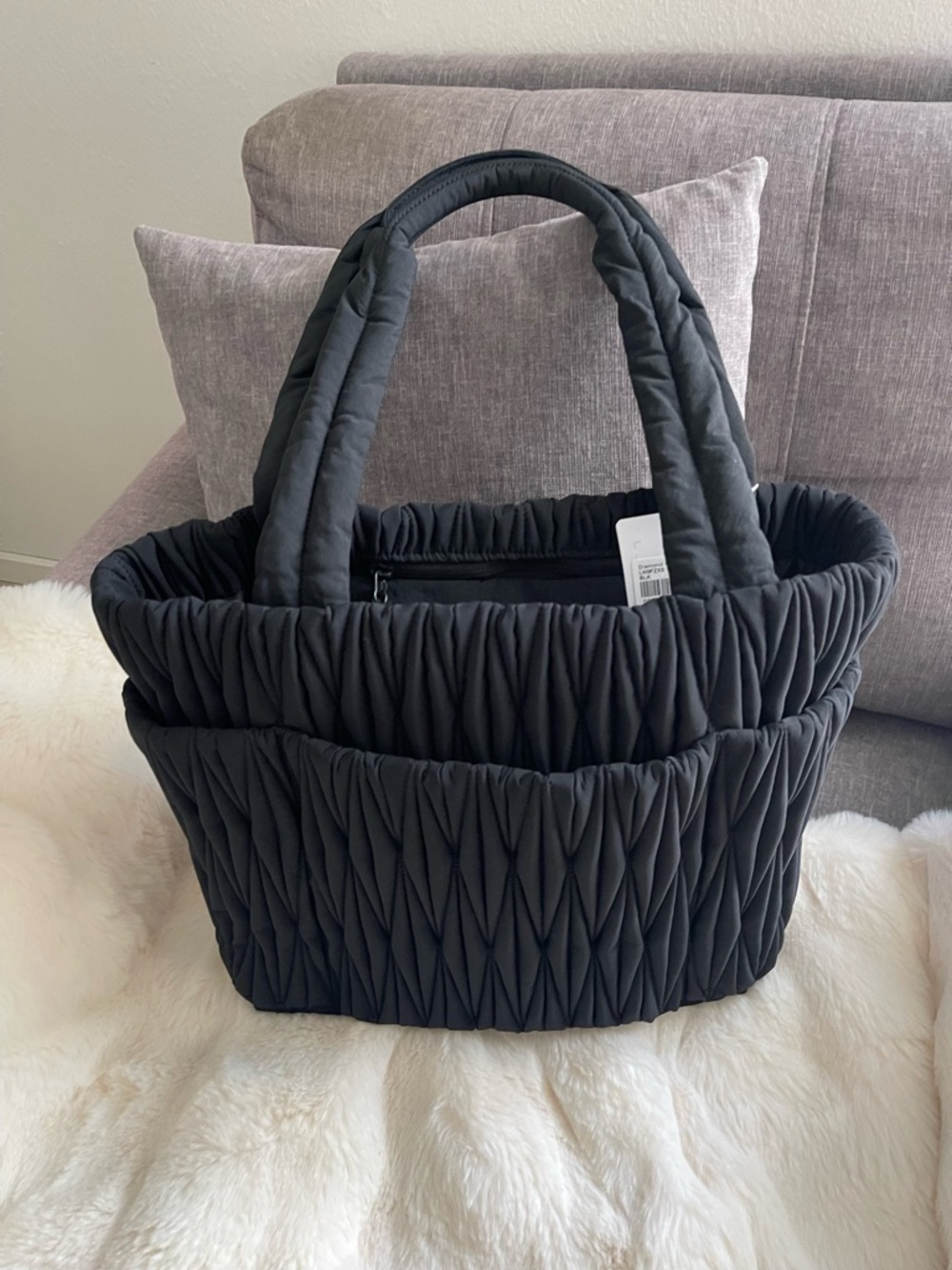lululemon Black Diamond Quilted Tote Bag 14 L NWT women’s - Picture 7 of 16